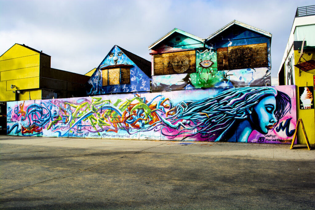 Sztuka uliczna - co sprawia, że graffiti jest tak popularne?